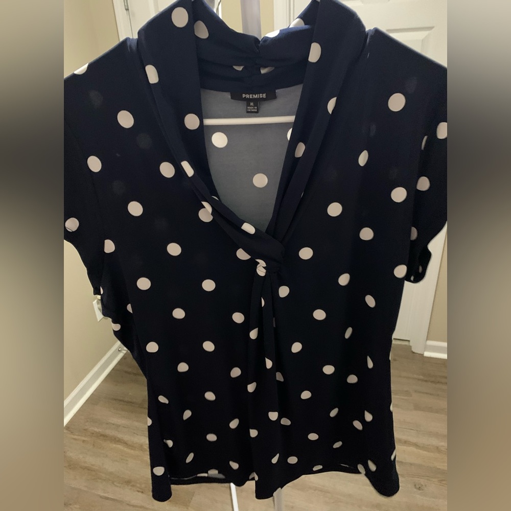 Premise blouse size XL